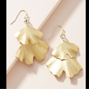 Anthropologie 3 tiered leaf drop earrings